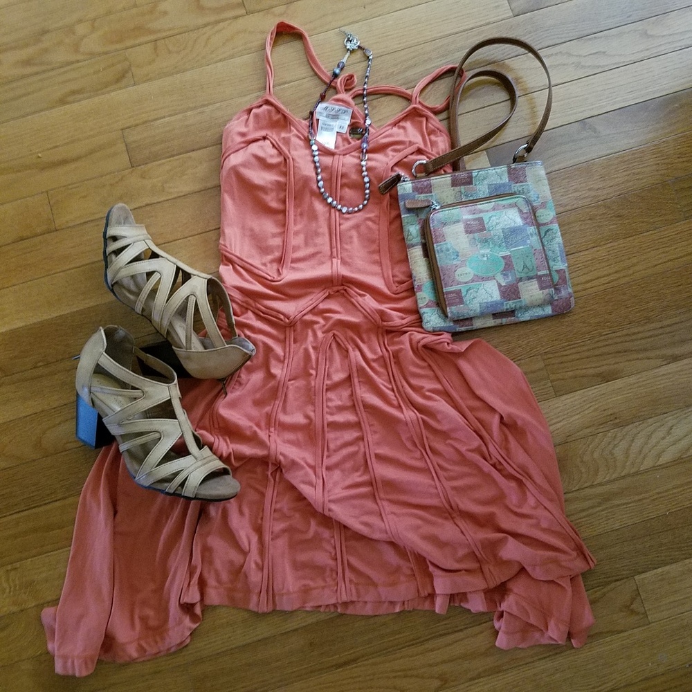 Max Studio Dress - Picture 2 of 4